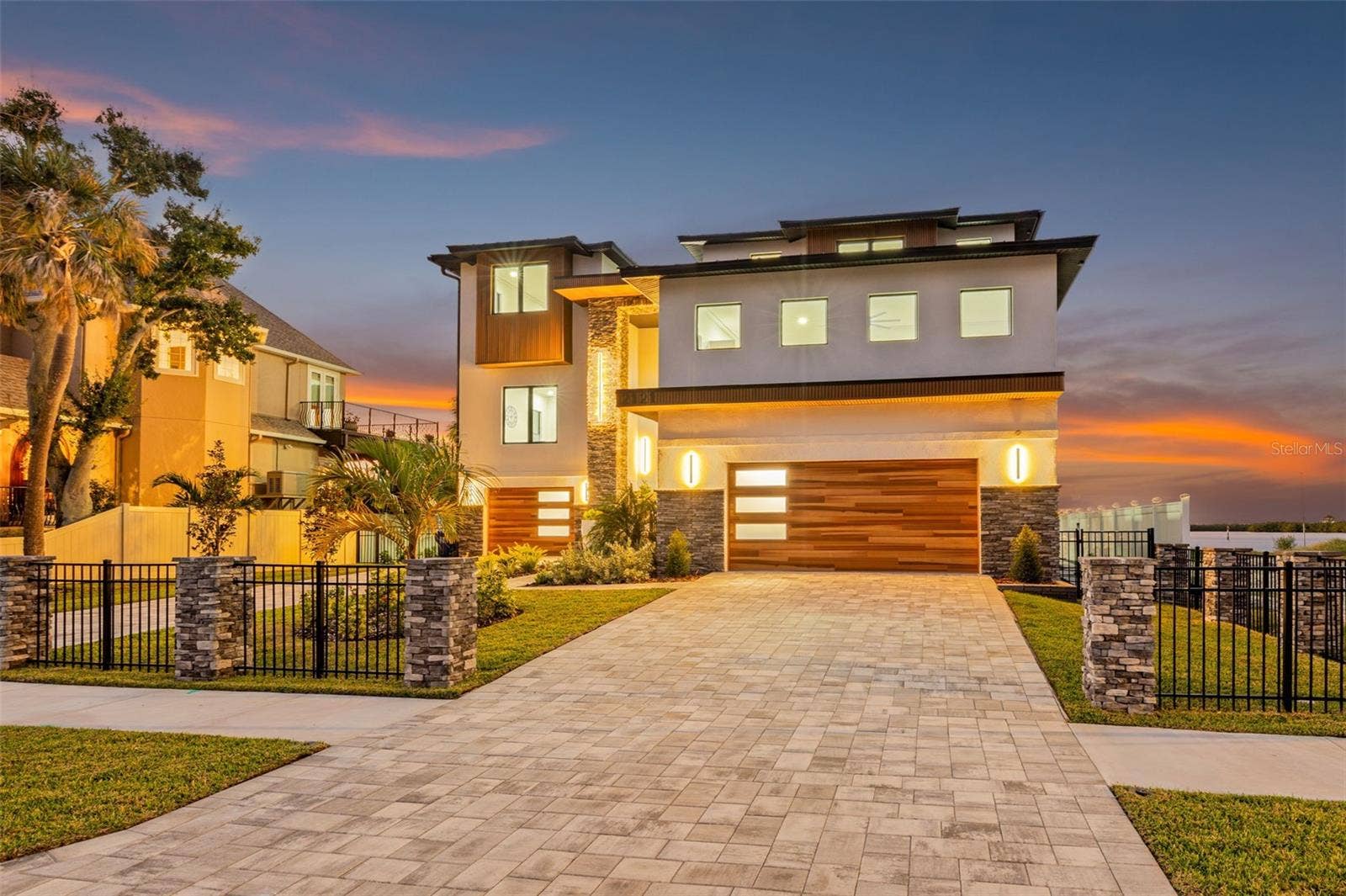 2121 BAYOU GRANDE BOULEVARD NE, St Petersburg, FL 33703 2121 BAYOU GRANDE BOULEVARD NE, St Petersburg, FL 33703