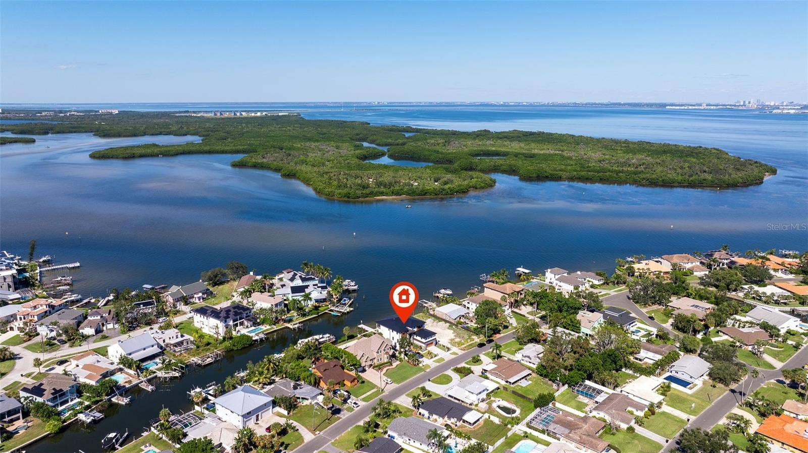 2121 BAYOU GRANDE BOULEVARD NE, St Petersburg, FL 33703 2121 BAYOU GRANDE BOULEVARD NE, St Petersburg, FL 33703