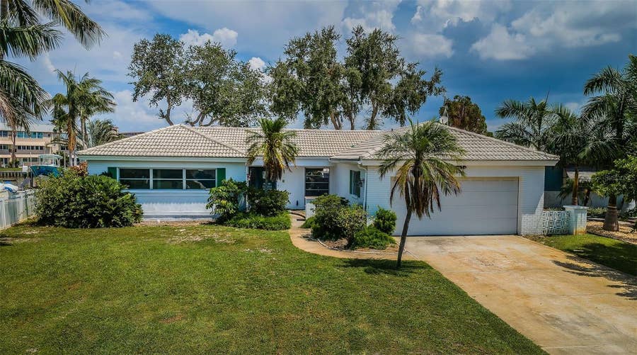 Property photo for 6944 S SHORE DRIVE S, South Pasadena, FL