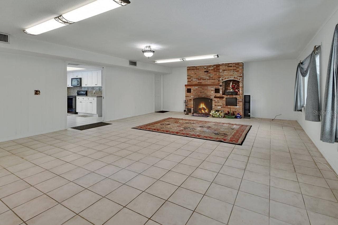 1440 ARROYO VISTA DRIVE, Deland, FL 32724 1440 ARROYO VISTA DRIVE, Deland, FL 32724