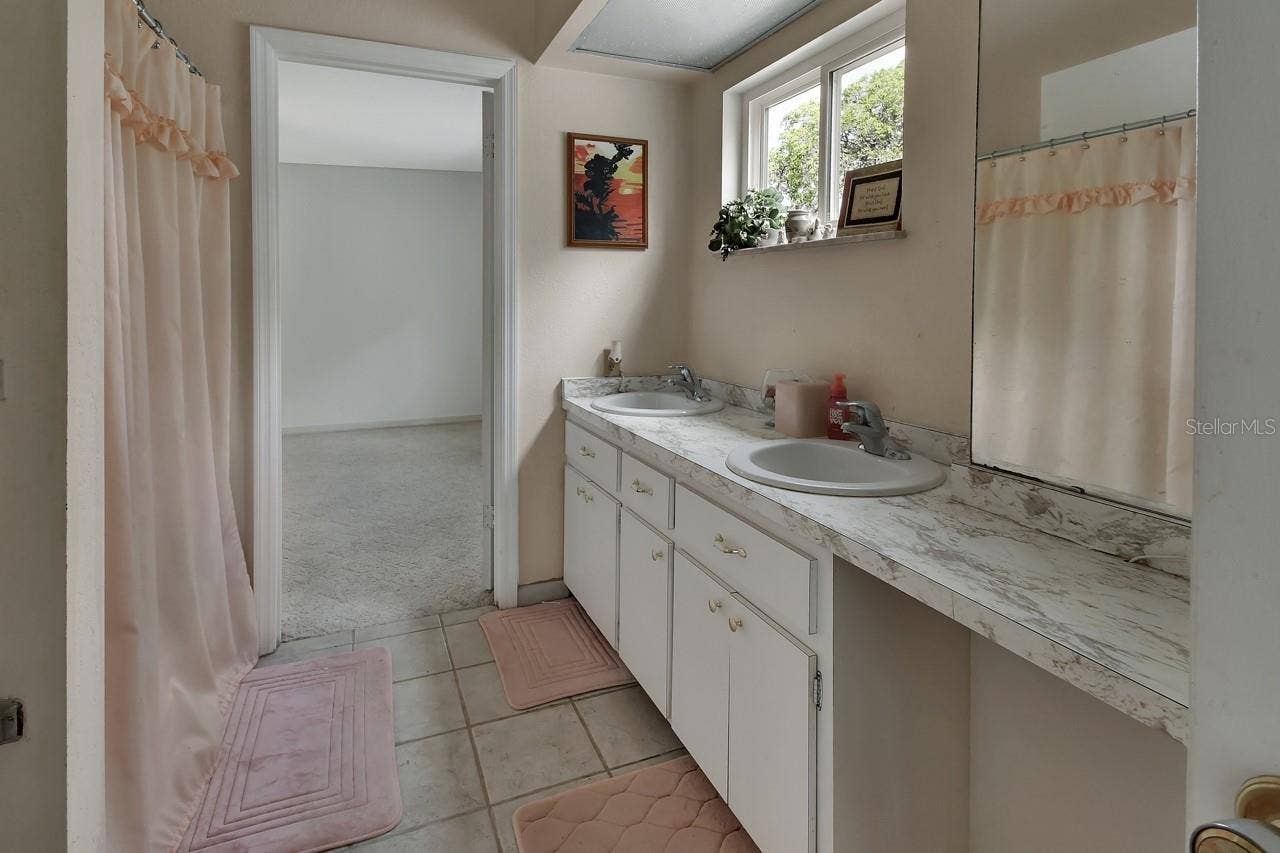 1440 ARROYO VISTA DRIVE, Deland, FL 32724 1440 ARROYO VISTA DRIVE, Deland, FL 32724