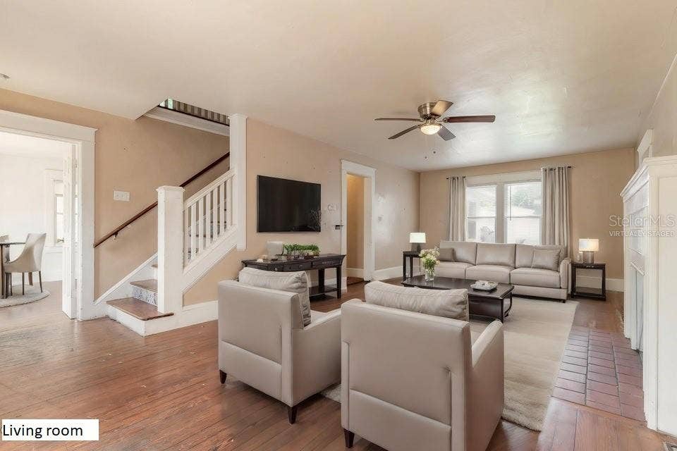 724 N OLEANDER AVENUE, Daytona Beach, FL 32118 virtually staged living room