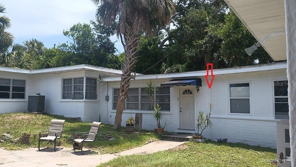 724 N OLEANDER AVENUE, Daytona Beach, FL 32118 The following pics are of the guest house