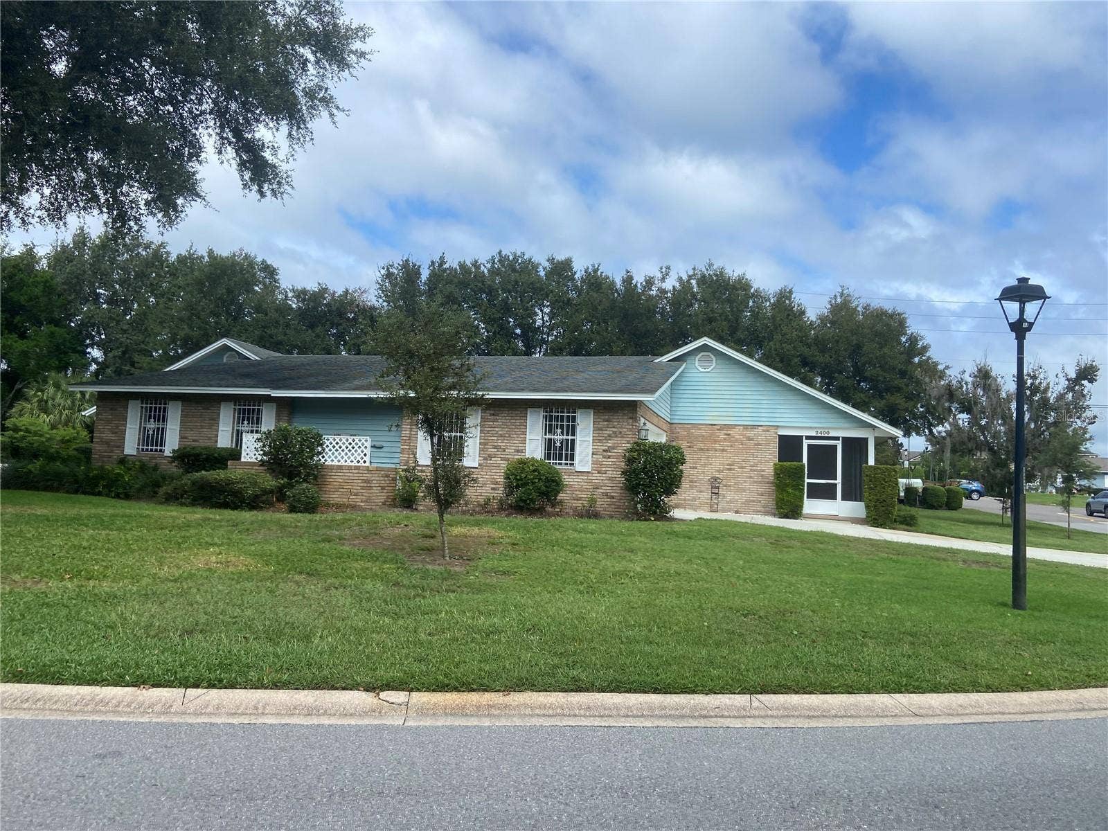 2400 S GLEN EAGLES DRIVE, Deland, FL 32724 ft