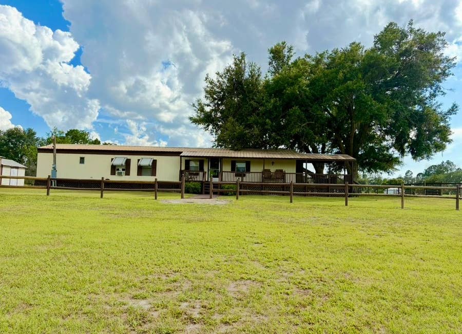 Property photo for 44645 MISTY ISLE DRIVE, DeLand, FL