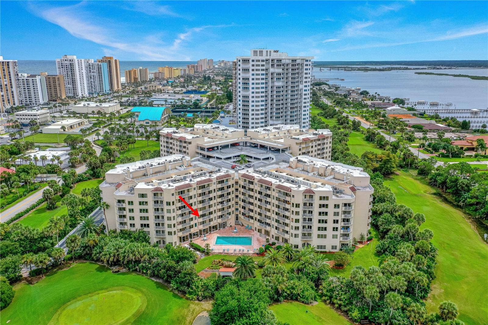 oceans Cloverleaf Condos