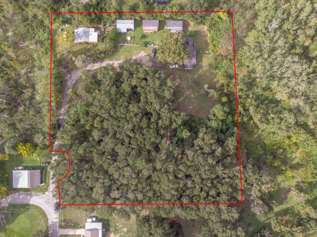 1 SMITH COURT, DeLand, FL 32724 1 SMITH COURT, DeLand, FL 32724