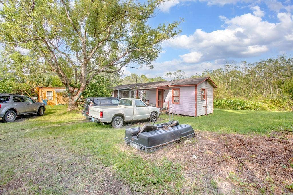 1 SMITH COURT, DeLand, FL 32724 1 SMITH COURT, DeLand, FL 32724