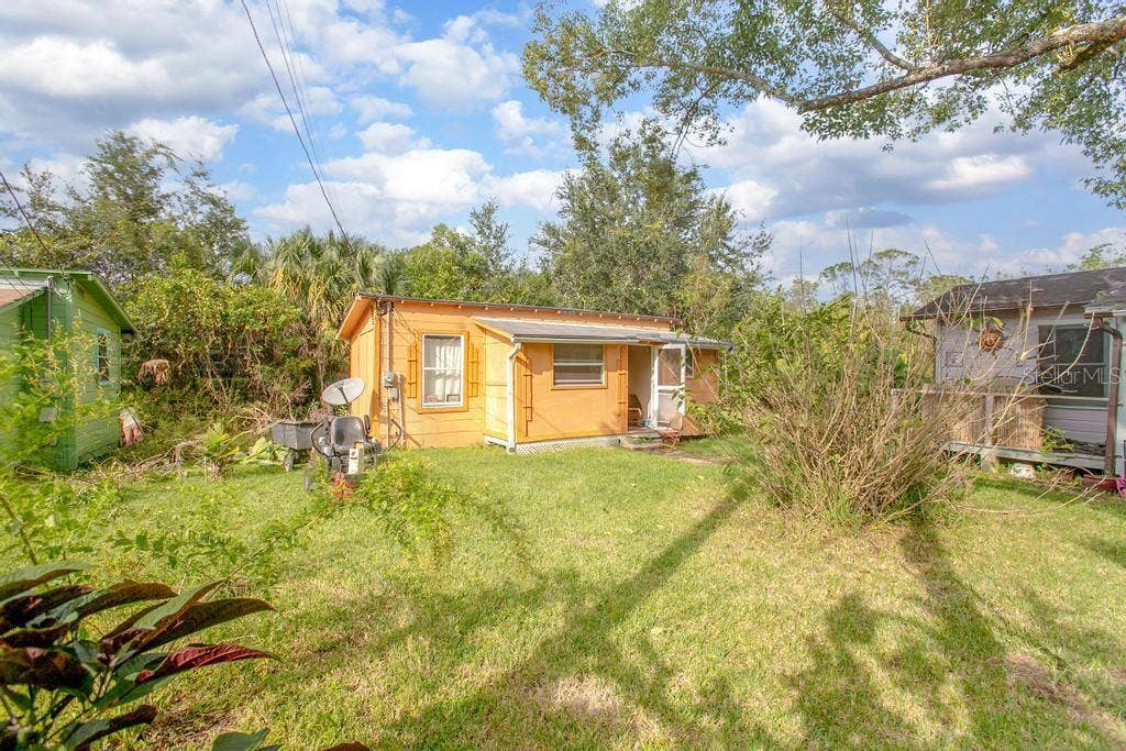 1 SMITH COURT, DeLand, FL 32724 1 SMITH COURT, DeLand, FL 32724