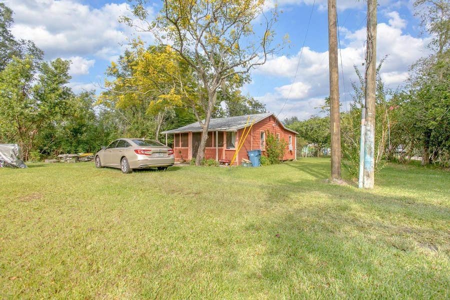 Property photo for 1 SMITH COURT, DeLand, FL