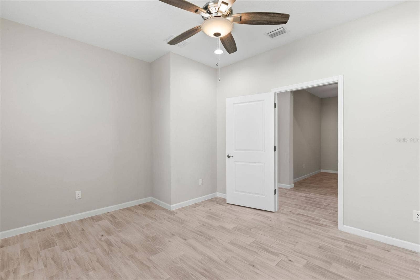 586 LOST SHAKER WAY, Daytona Beach, FL 32124 586 LOST SHAKER WAY, Daytona Beach, FL 32124