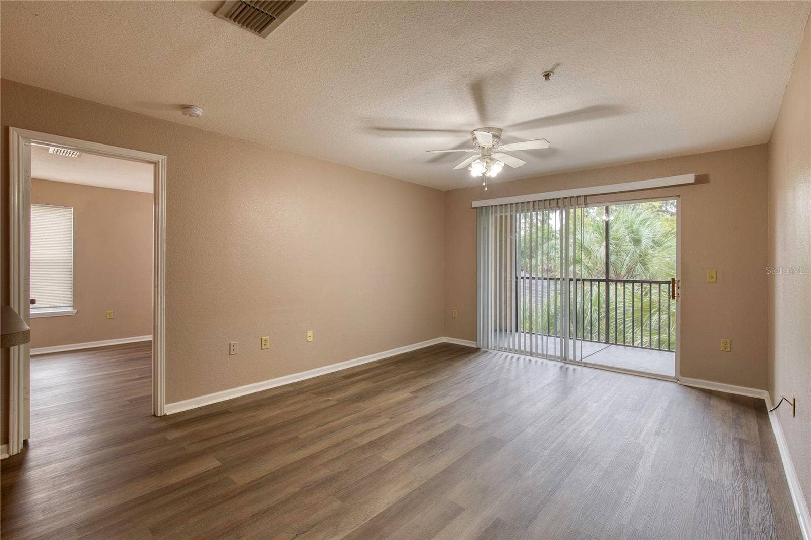 940 VILLAGE TRAIL, #2-207, Port Orange, FL 32127