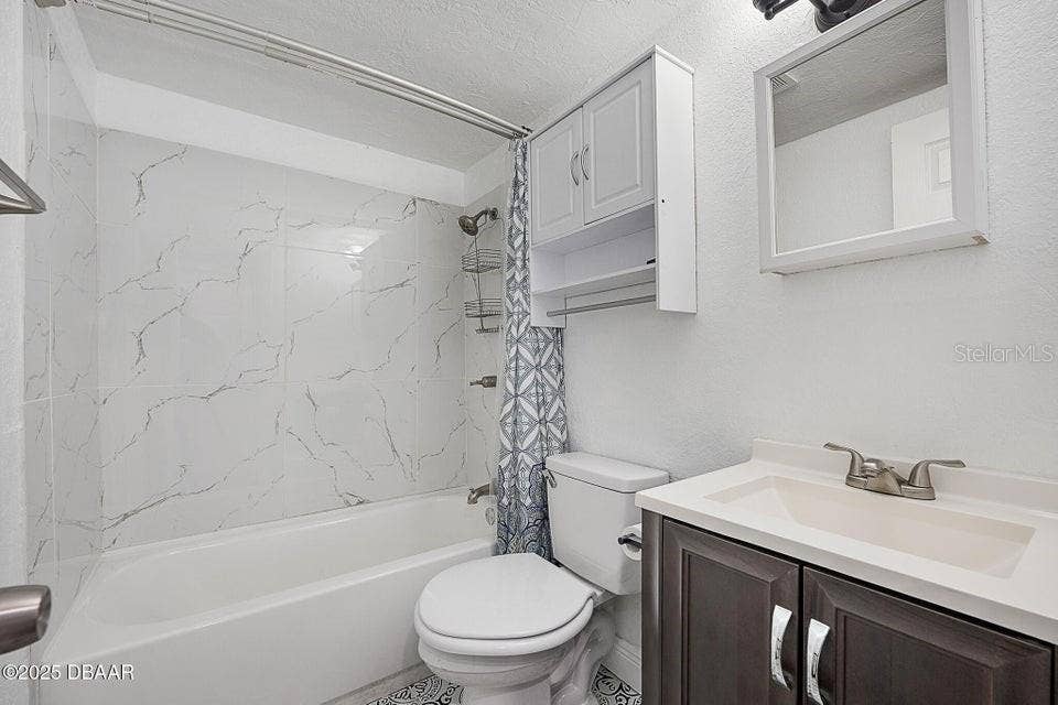 1636 VALENCIA AVENUE, Daytona Beach, FL 32117 1636 VALENCIA AVENUE, Daytona Beach, FL 32117