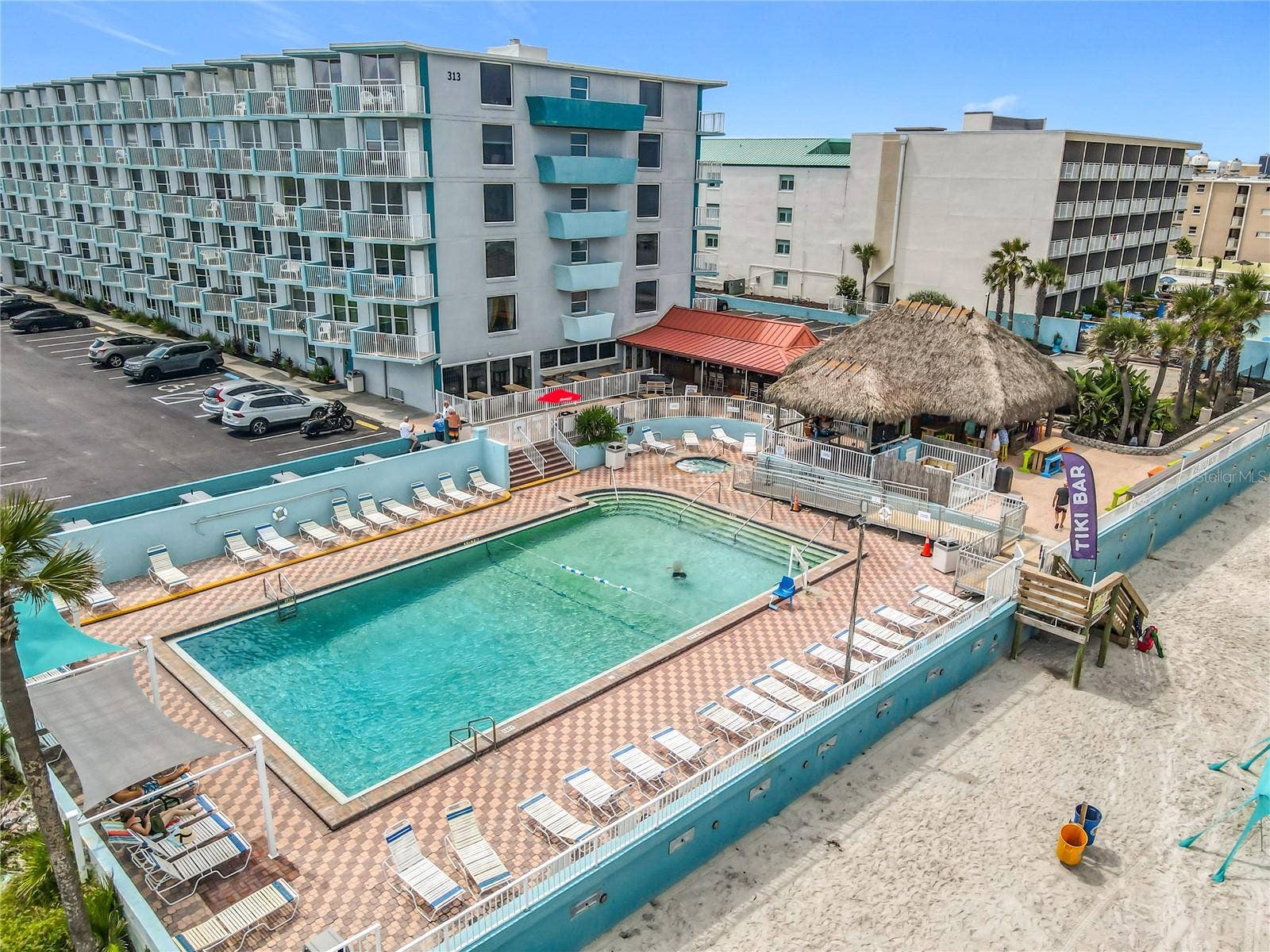 313 S ATLANTIC AVENUE, #202/204, Daytona Beach, FL 32118 The Fountain Beach Resort features restaurant with indoor and outdoor dining plus a pool bar