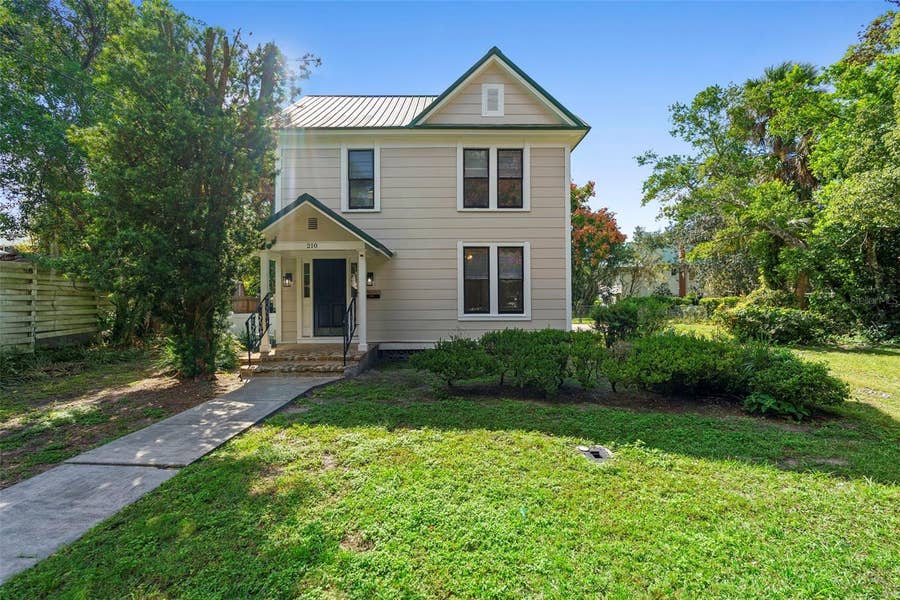 Property photo for 210 W UNIVERSITY AVENUE, Deland, FL