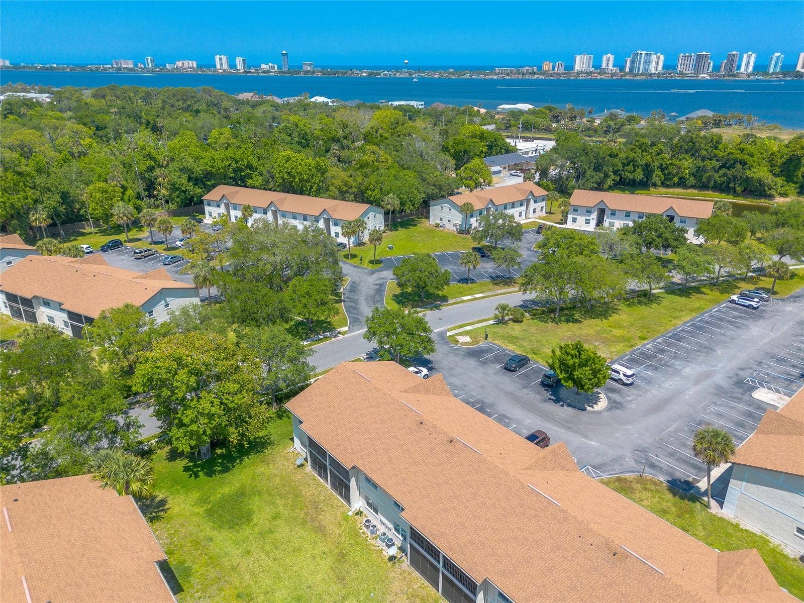 415 BANANA CAY DRIVE, #F, South Daytona, FL 32119 415 BANANA CAY DRIVE, #F, South Daytona, FL 32119