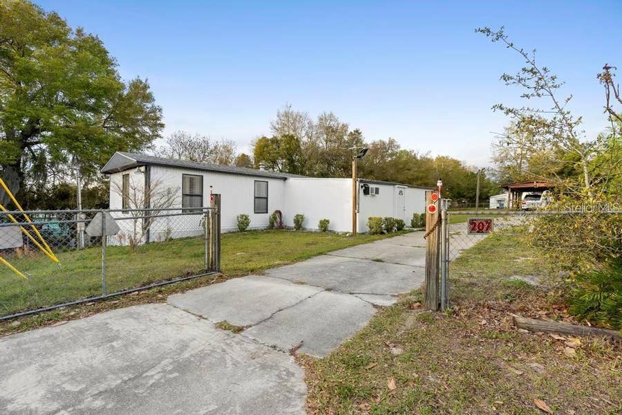 Property photo for 207 ROBINHOOD DRIVE, DeLand, FL