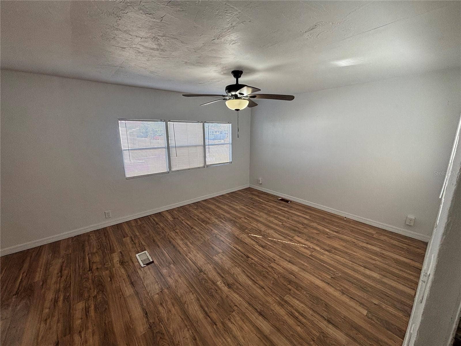 5480 PINELAND AVENUE, Port Orange, FL 32127 5480 PINELAND AVENUE, Port Orange, FL 32127
