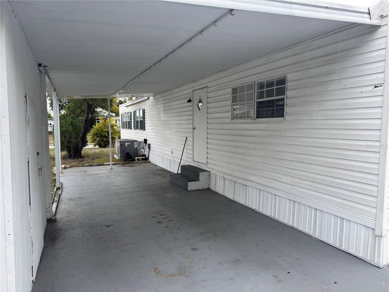 5480 PINELAND AVENUE, Port Orange, FL 32127 5480 PINELAND AVENUE, Port Orange, FL 32127