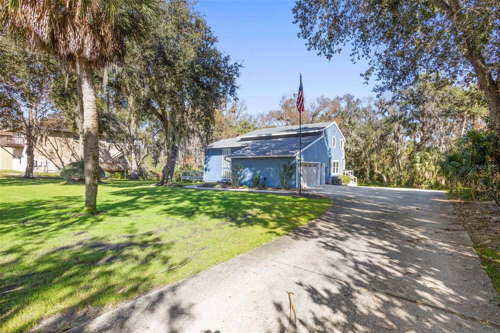 385 E COUNTRY CIRCLE DRIVE, Port Orange, FL 32128 DRIVEWAY