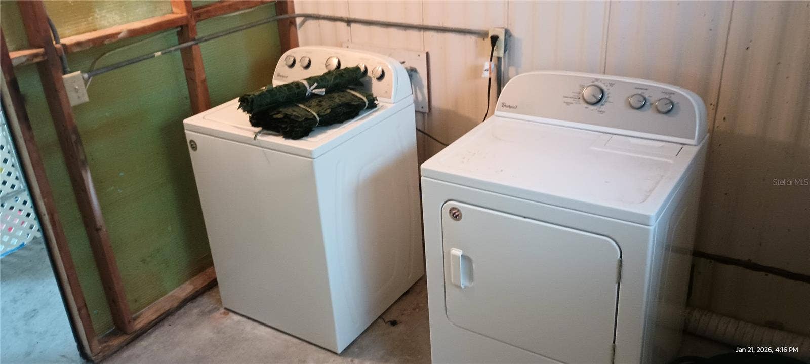 5321 CHRISTIANCY AVENUE, Port Orange, FL 32127 washer and dryer included