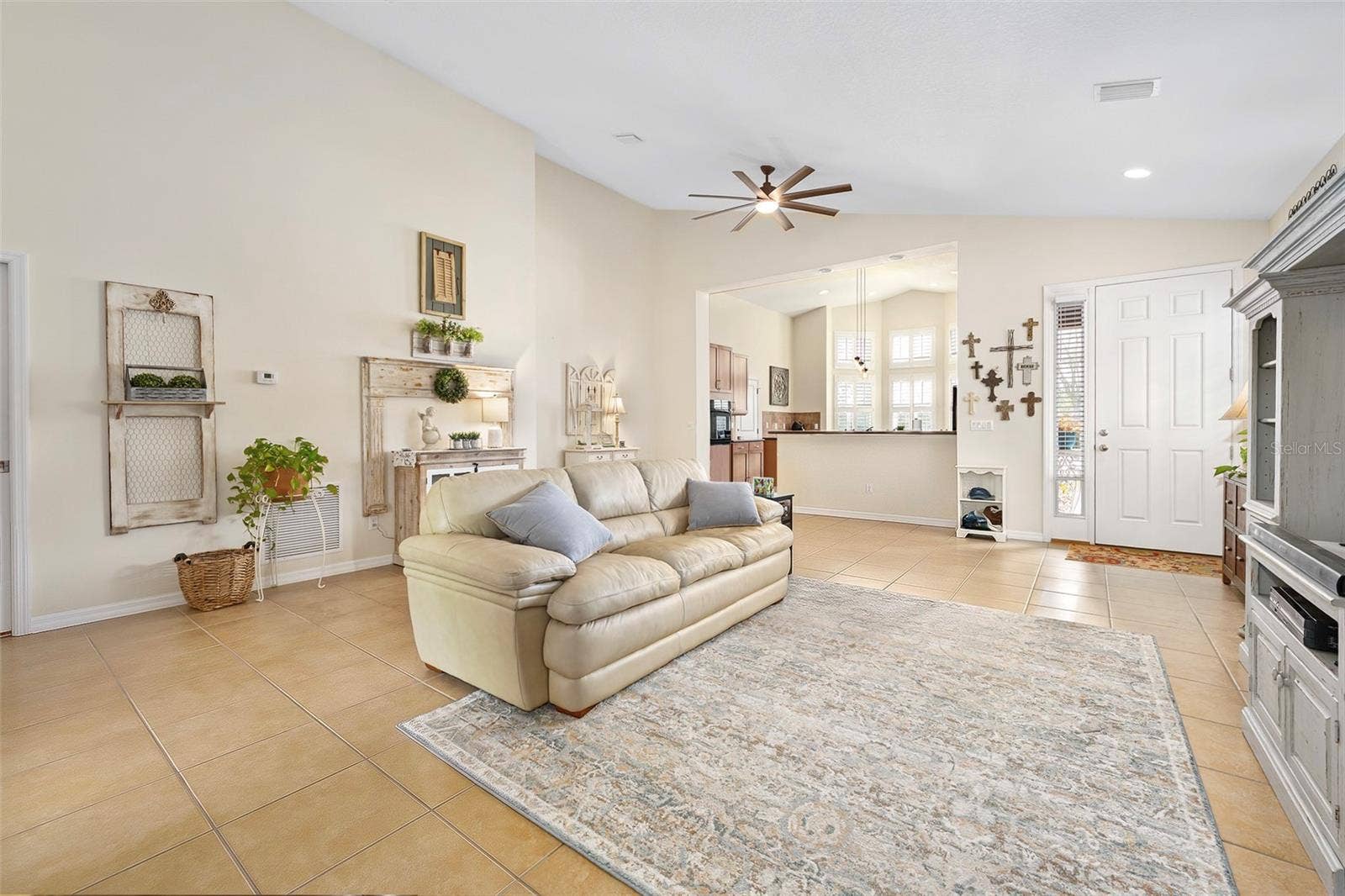 372 CHELSEA PLACE AVENUE, Ormond Beach, FL 32174 Spacious