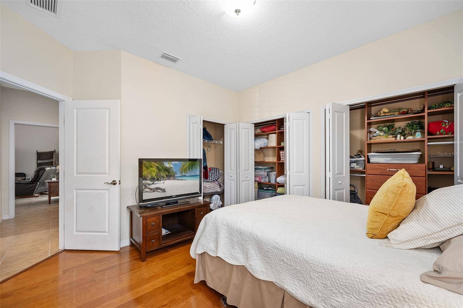 372 CHELSEA PLACE AVENUE, Ormond Beach, FL 32174 Lots of closet storage