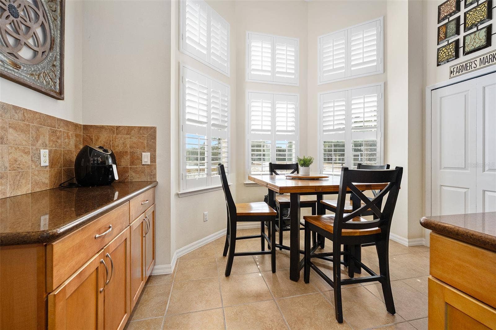 372 CHELSEA PLACE AVENUE, Ormond Beach, FL 32174 Eat-in kitchen