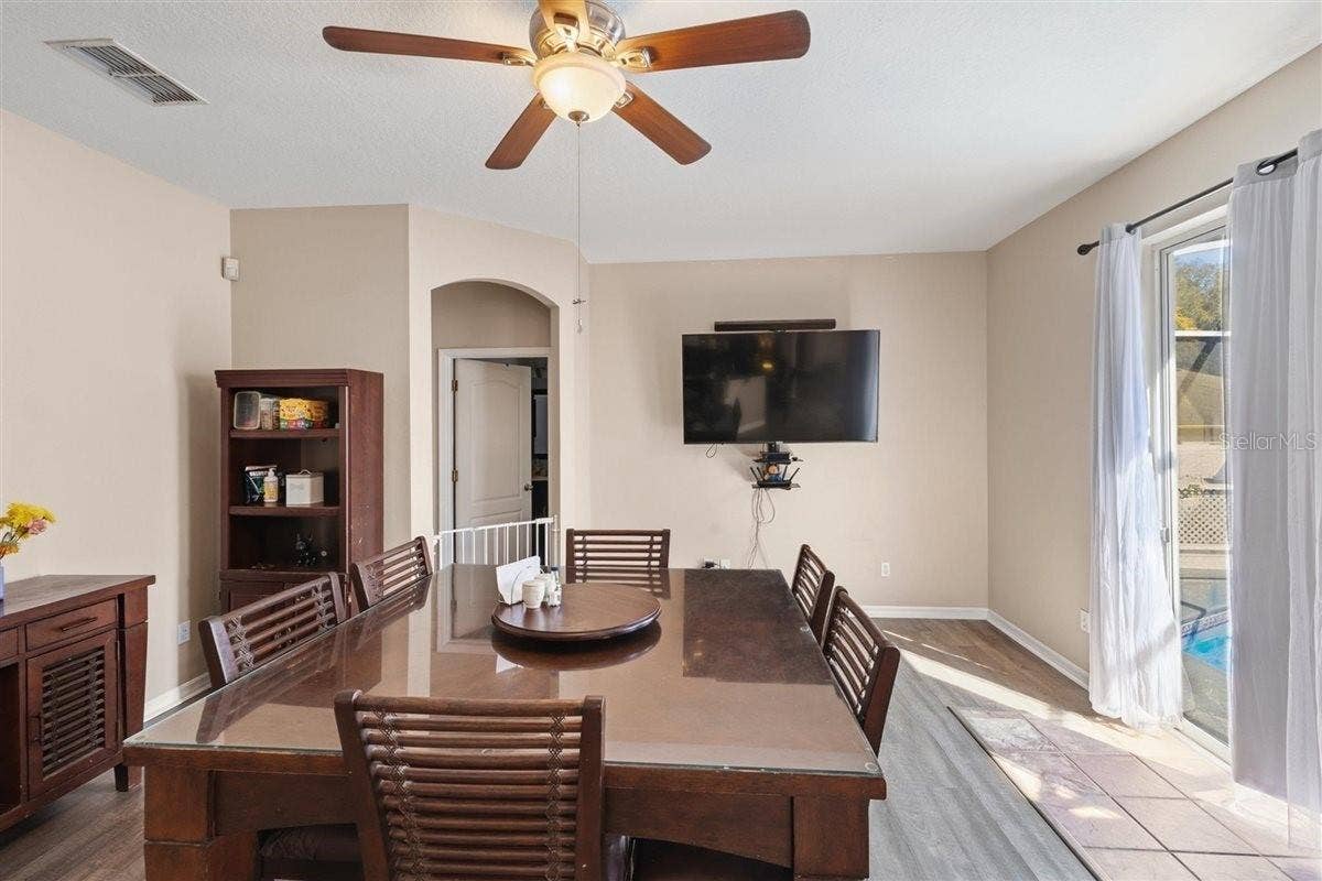 7909 FERNLEAF DRIVE, Orlando, FL 32836 Kitchen - Dining Room