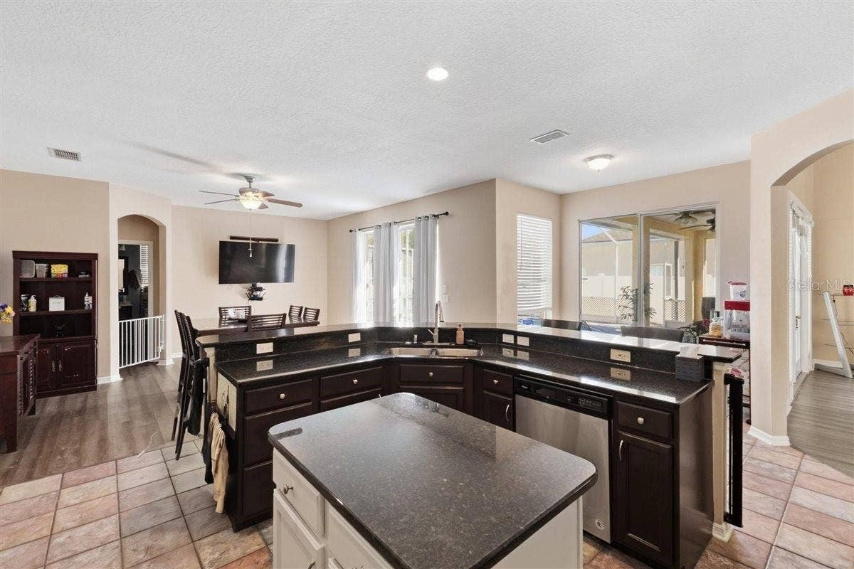7909 FERNLEAF DRIVE, Orlando, FL 32836 Kitchen - Dining Room