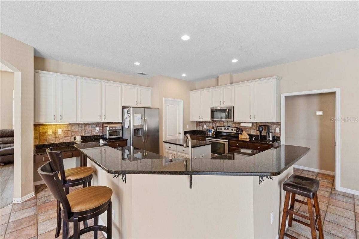7909 FERNLEAF DRIVE, Orlando, FL 32836 Kitchen - Dining Room