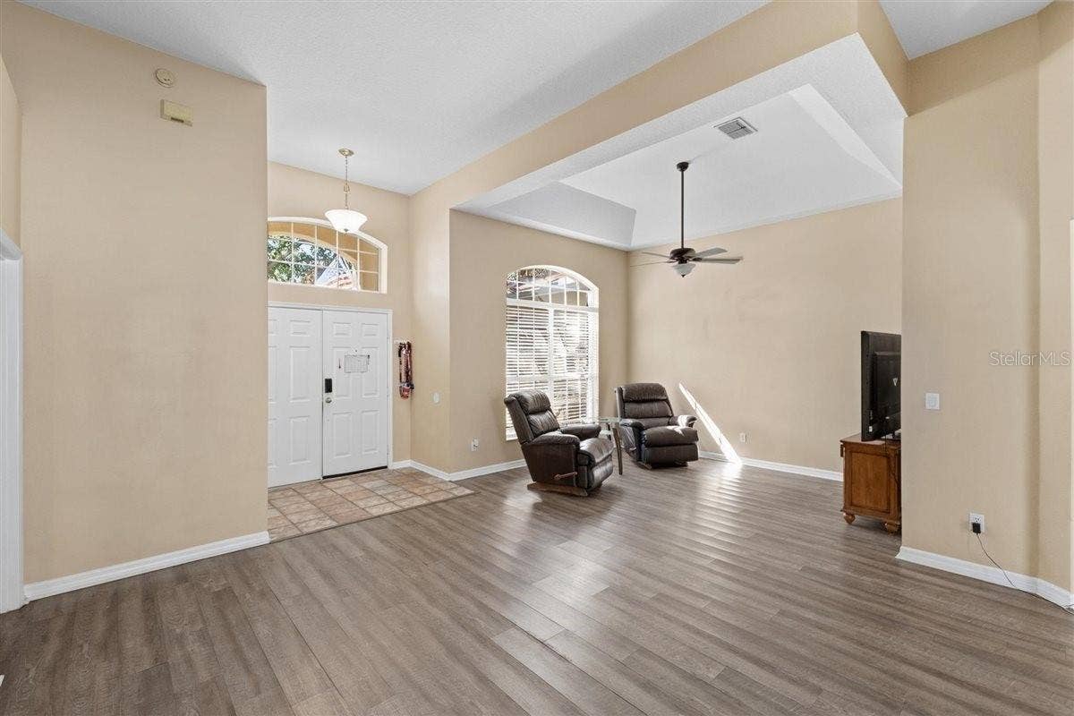 7909 FERNLEAF DRIVE, Orlando, FL 32836 Living room