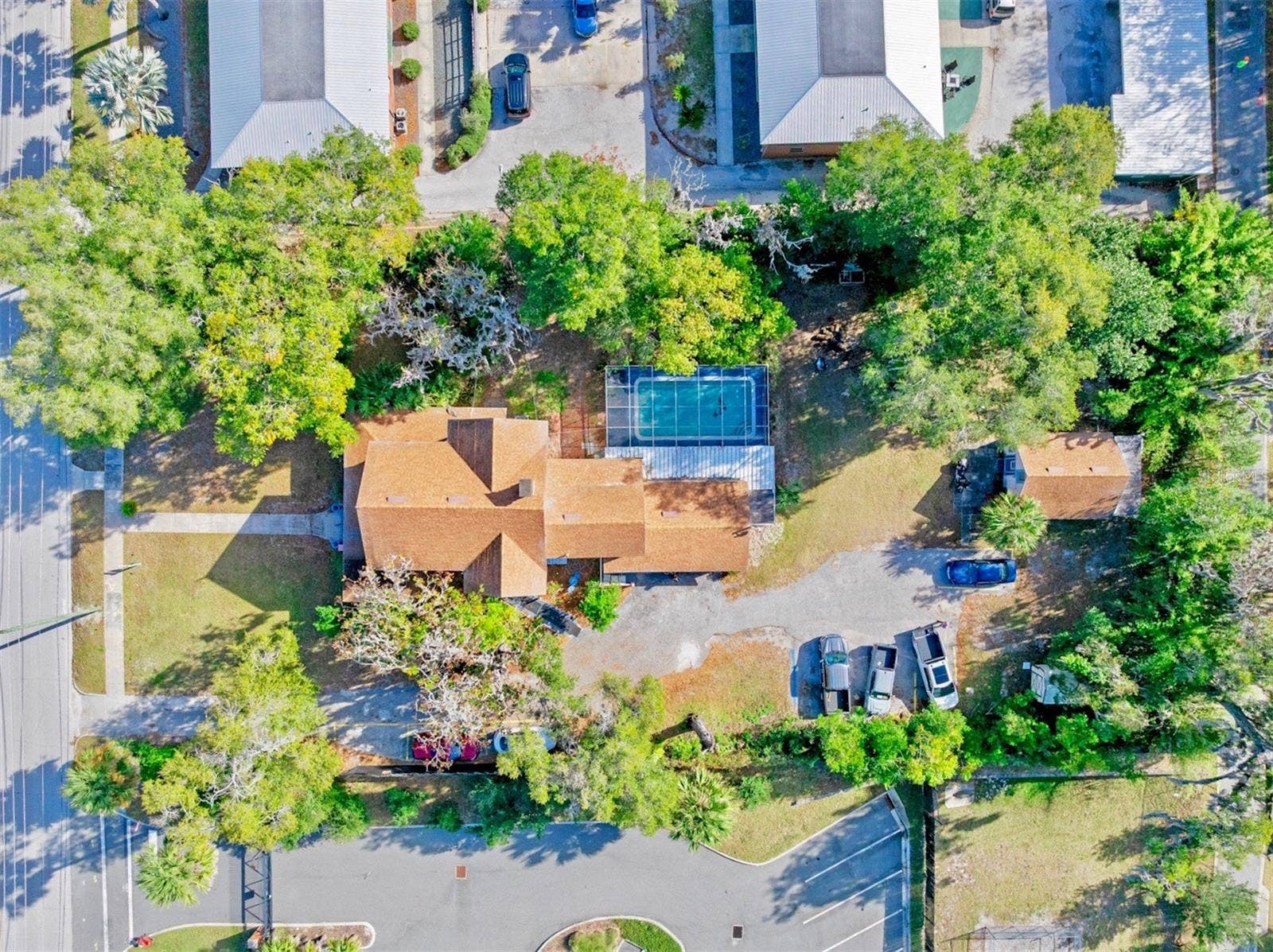 228 W HOWRY AVENUE, Deland, FL 32720 228 W HOWRY AVENUE, Deland, FL 32720
