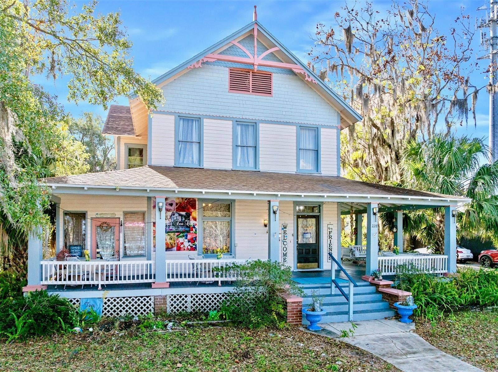 228 W HOWRY AVENUE, Deland, FL 32720 228 W HOWRY AVENUE, Deland, FL 32720
