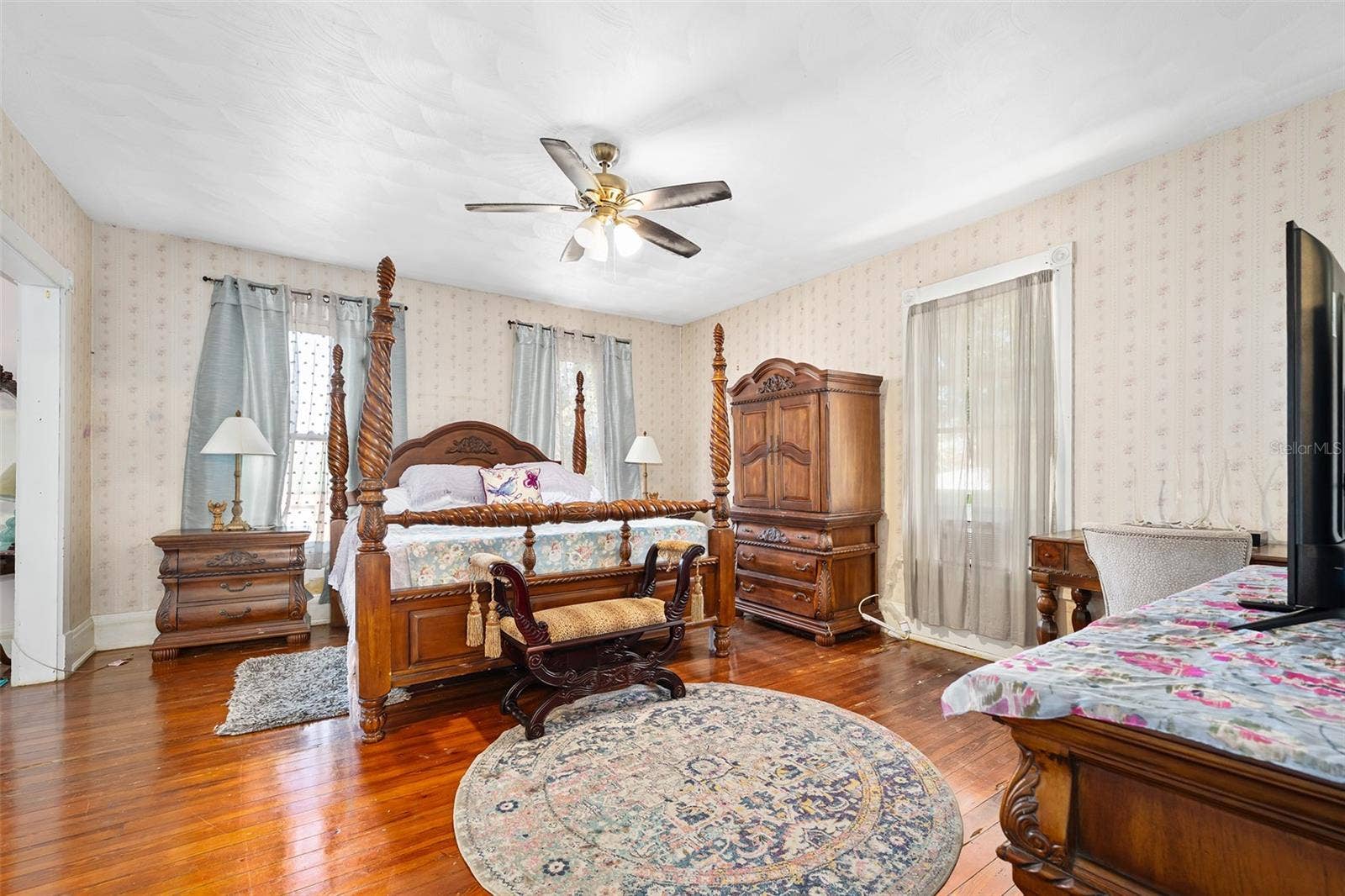 228 W HOWRY AVENUE, Deland, FL 32720 228 W HOWRY AVENUE, Deland, FL 32720