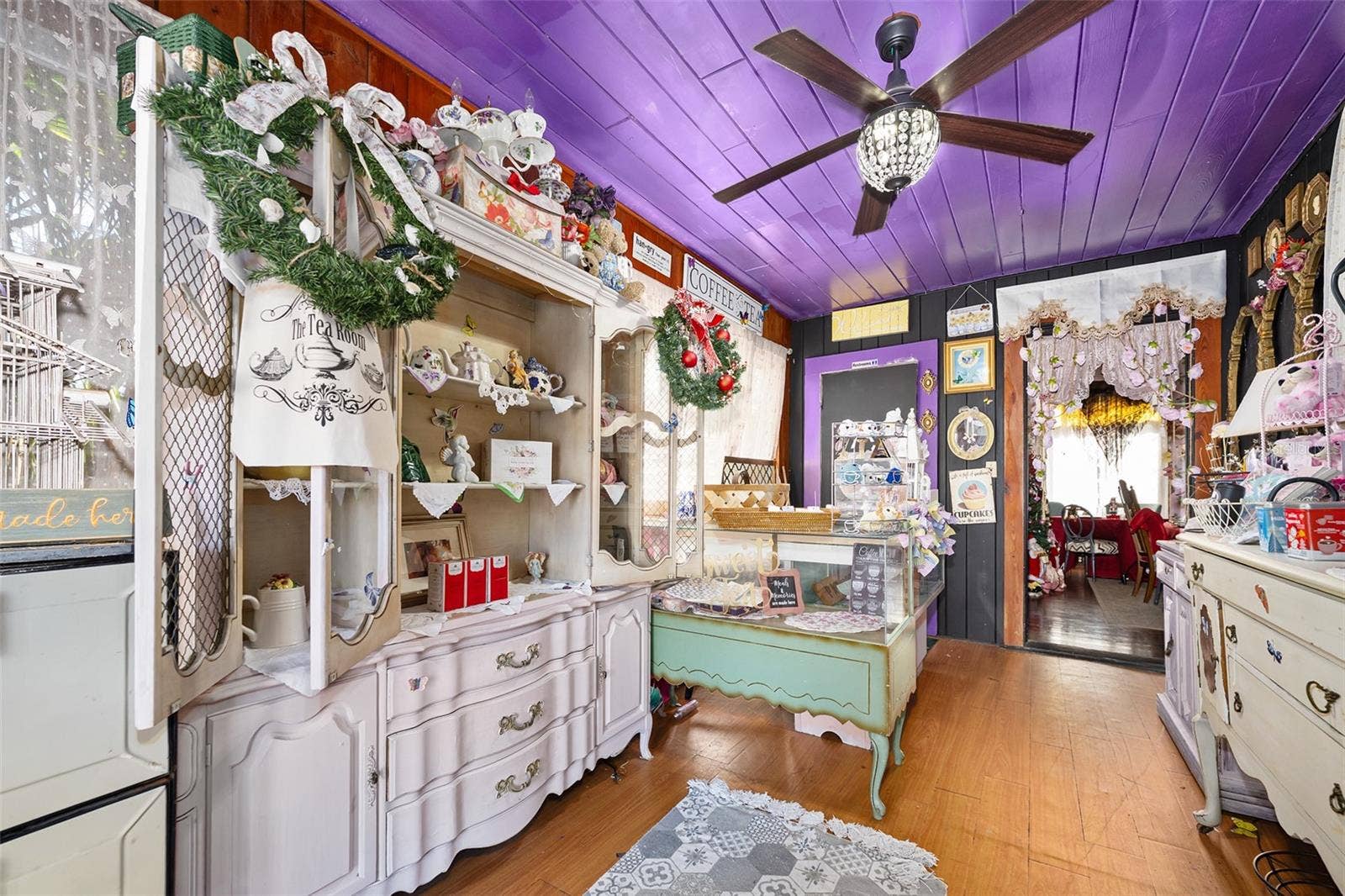 228 W HOWRY AVENUE, Deland, FL 32720 228 W HOWRY AVENUE, Deland, FL 32720
