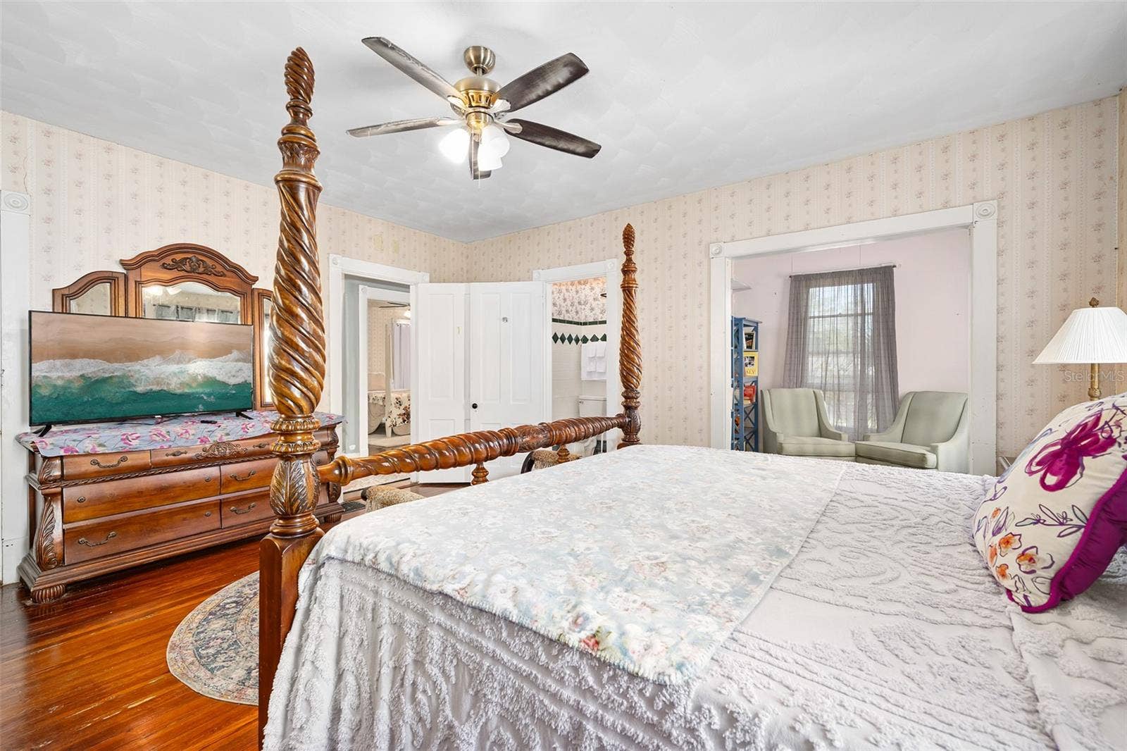228 W HOWRY AVENUE, Deland, FL 32720 228 W HOWRY AVENUE, Deland, FL 32720