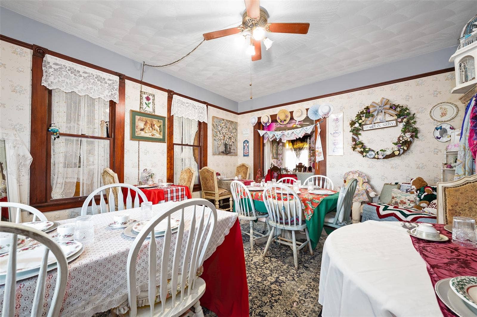 228 W HOWRY AVENUE, Deland, FL 32720 228 W HOWRY AVENUE, Deland, FL 32720