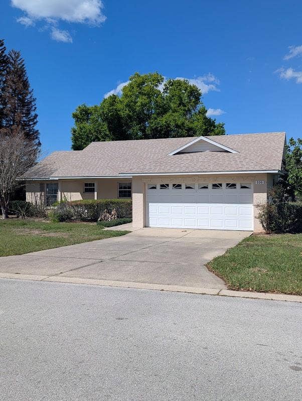 Property photo for 108 TWIN LAKE CIRCLE, Umatilla, FL
