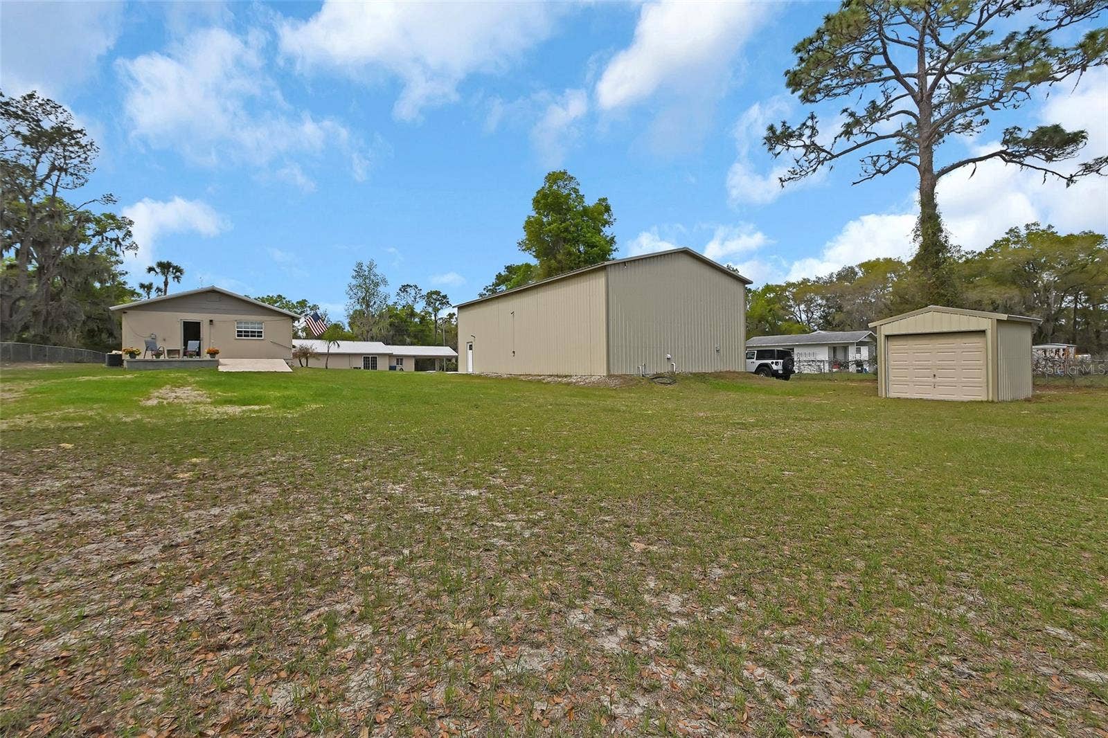 4611 GRAND AVENUE, De Leon Springs, FL 32130 looking fron back to front