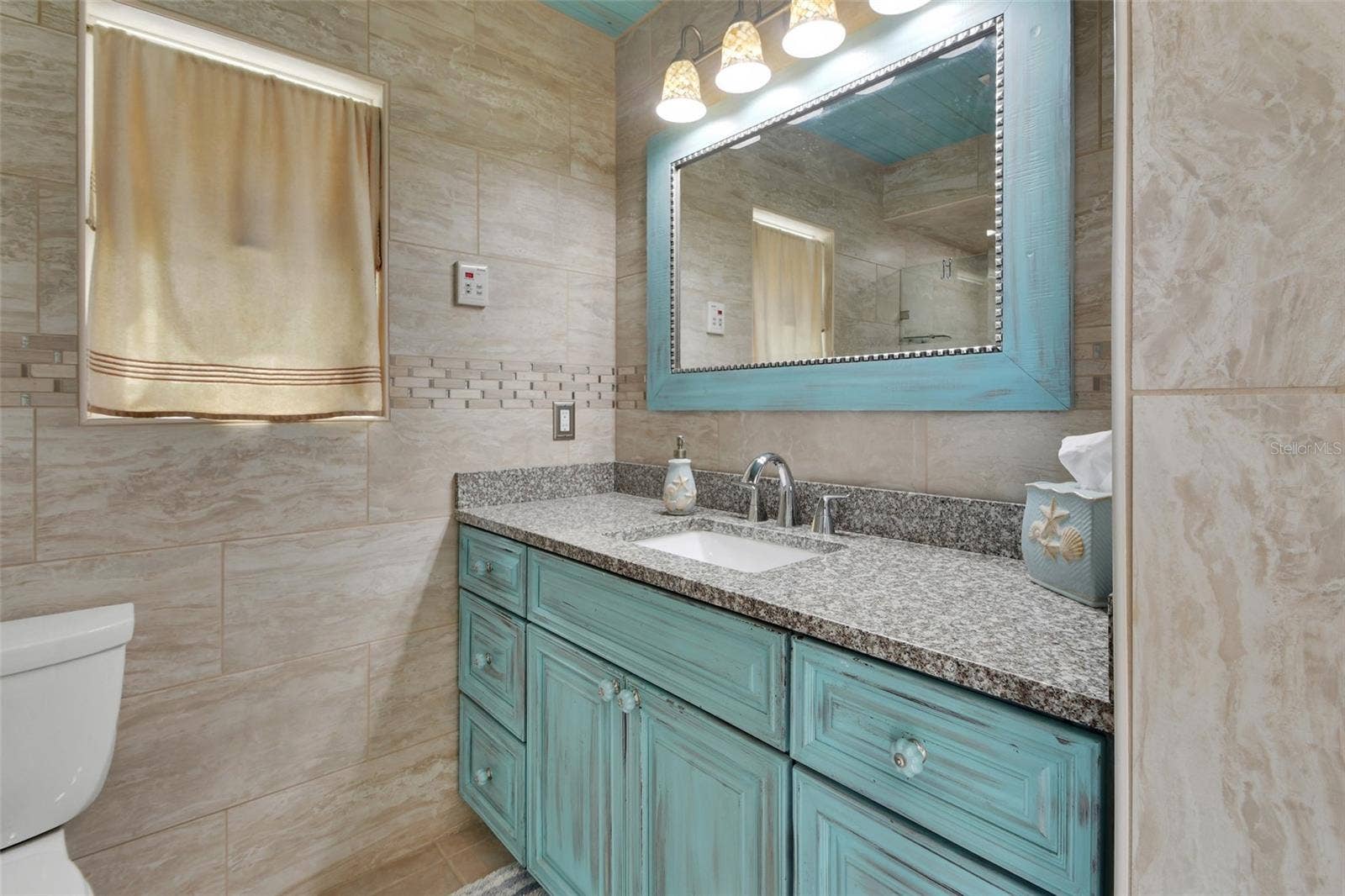 4611 GRAND AVENUE, De Leon Springs, FL 32130 Home #2 Bathroom