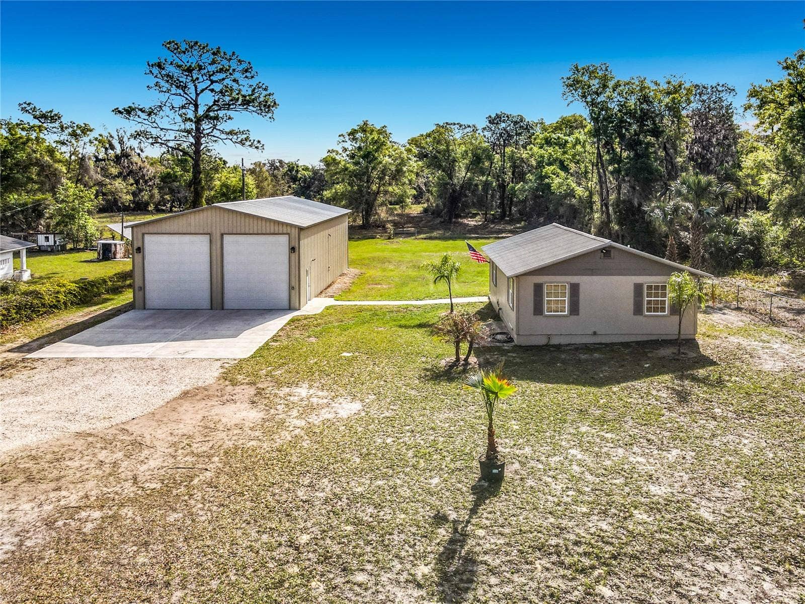 4611 GRAND AVENUE, De Leon Springs, FL 32130 4611 GRAND AVENUE, De Leon Springs, FL 32130