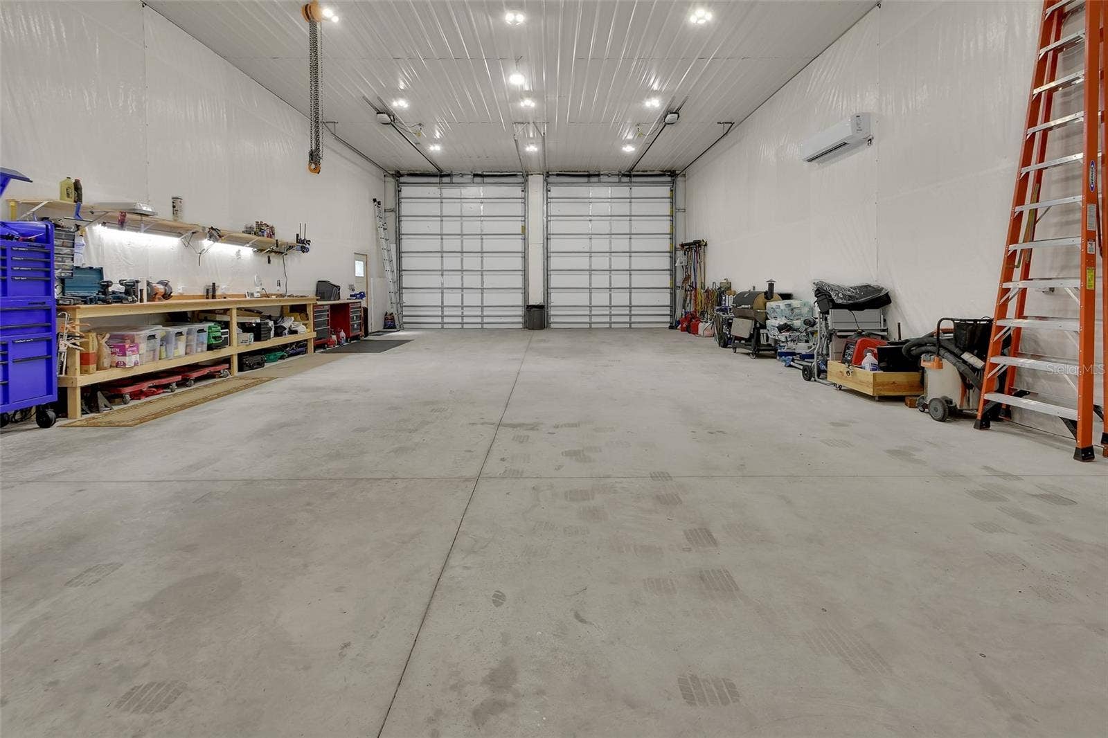 4611 GRAND AVENUE, De Leon Springs, FL 32130 Inside Outbuilding