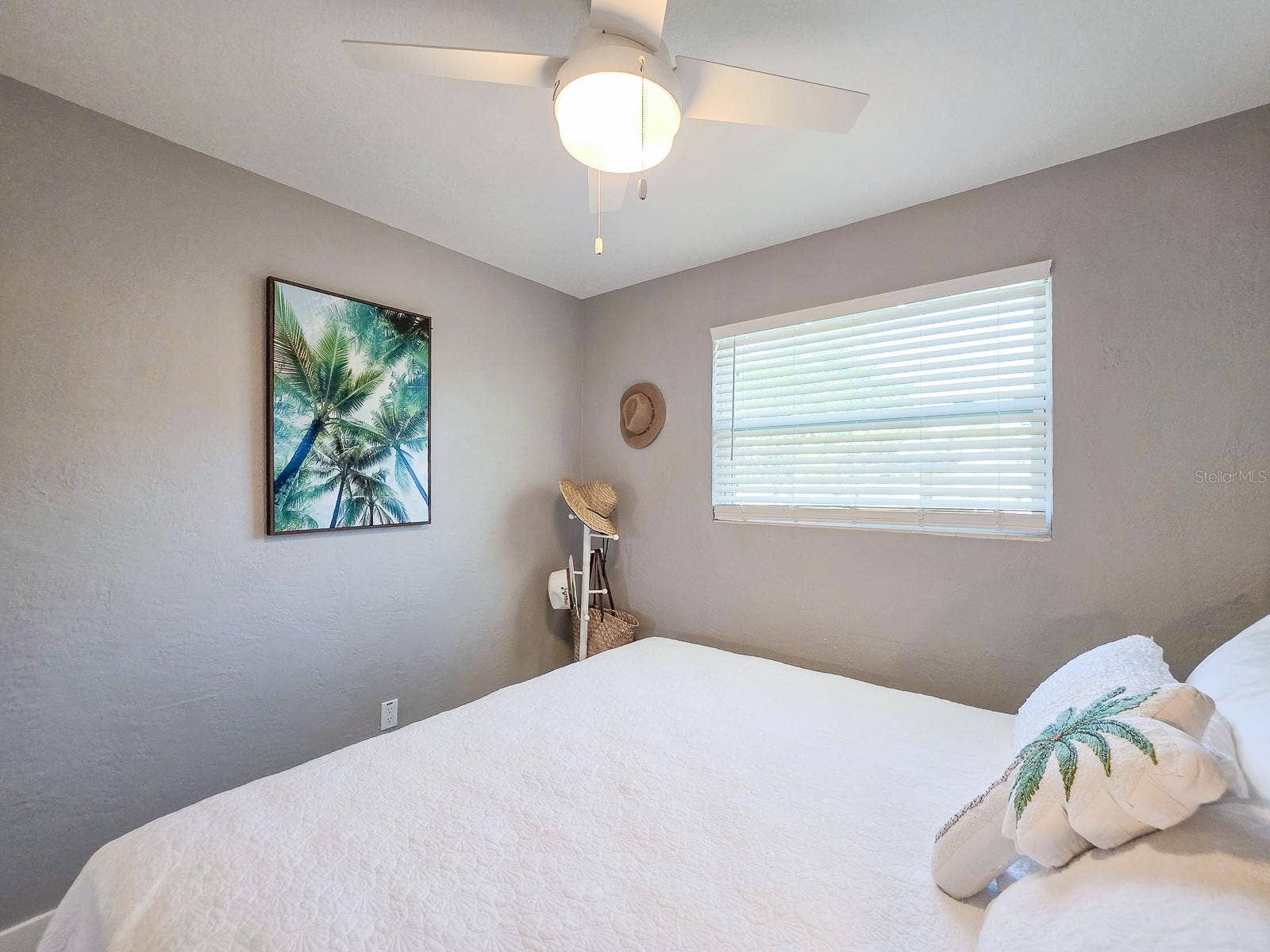 1807 GOLFVIEW BOULEVARD, South Daytona, FL 32119