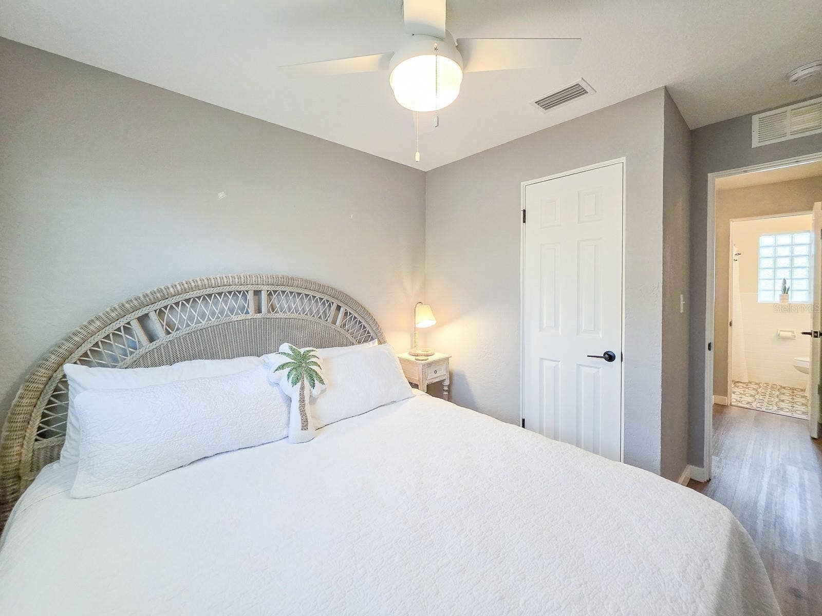 1807 GOLFVIEW BOULEVARD, South Daytona, FL 32119