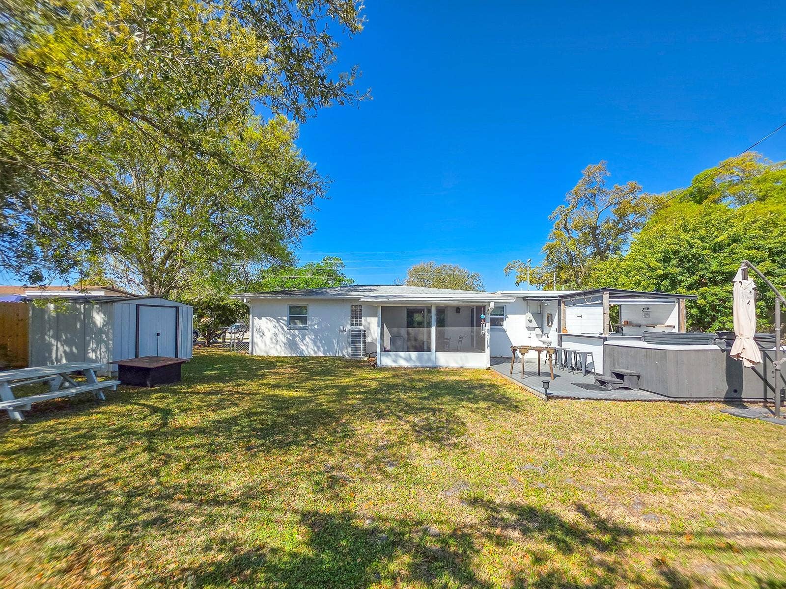 1807 GOLFVIEW BOULEVARD, South Daytona, FL 32119