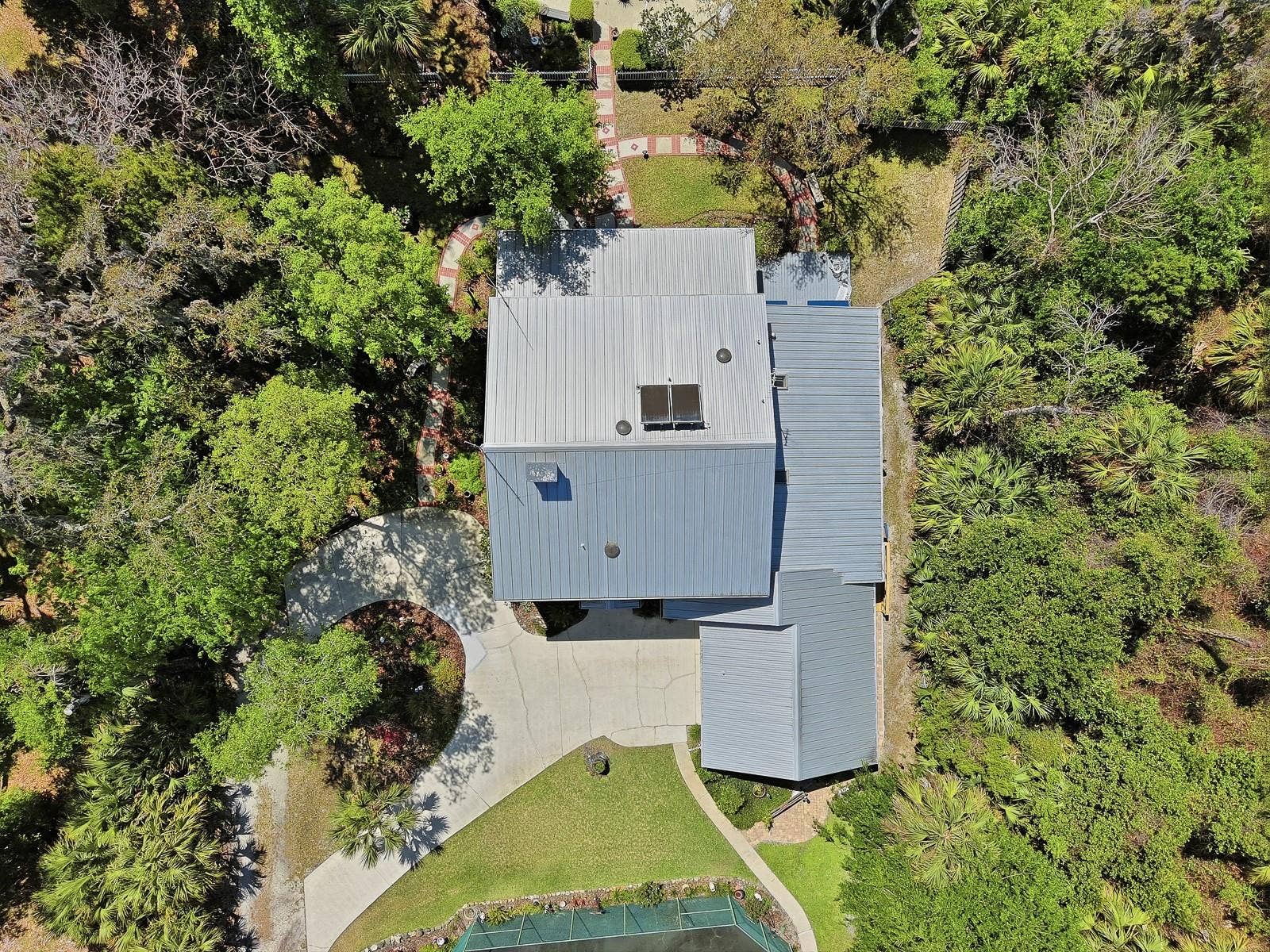 6491 SPRUCE CREEK ROAD, Port Orange, FL 32127 Commercial grade metal roof!