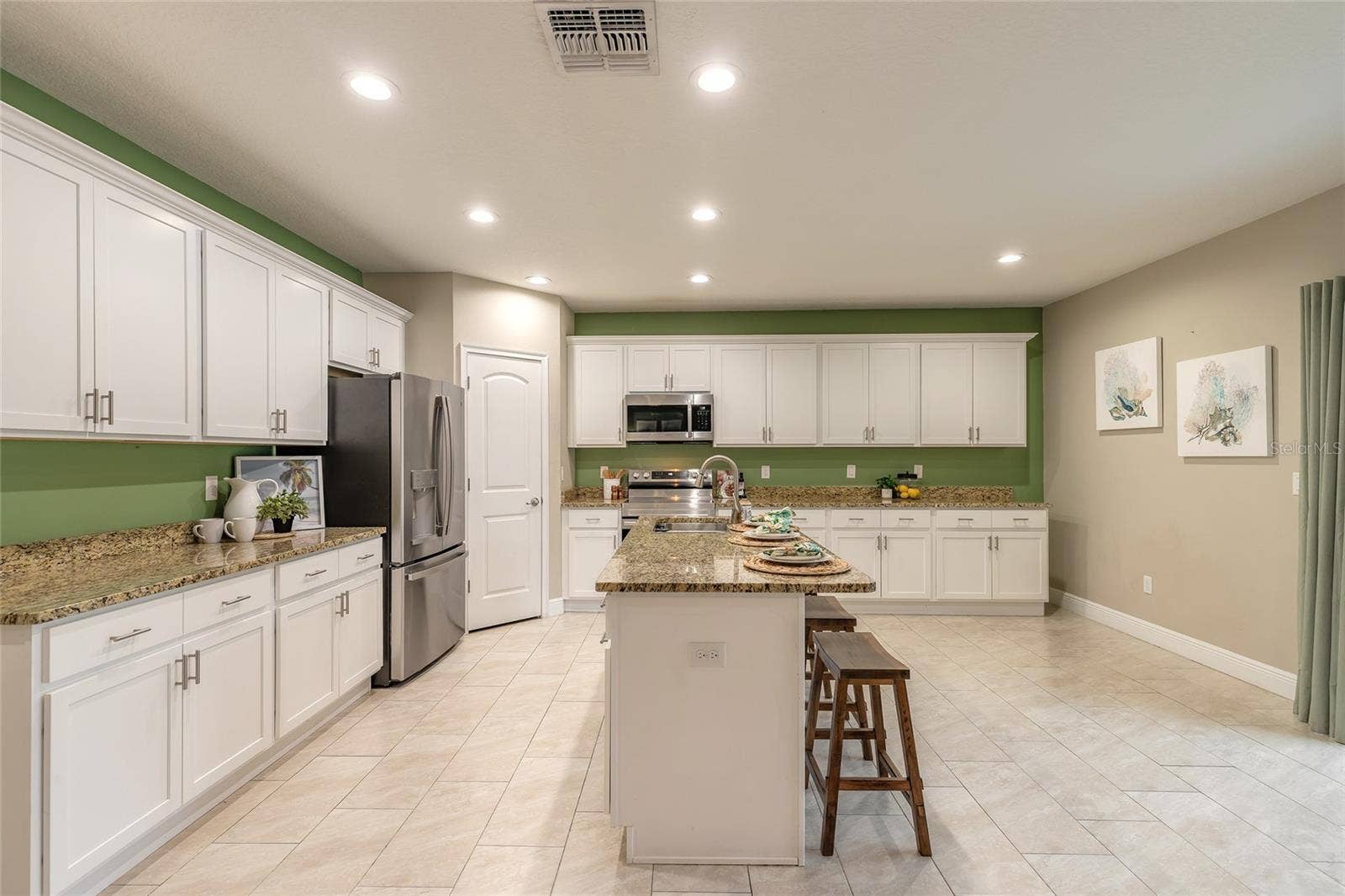 Daytona Beach Shores, FL 32118