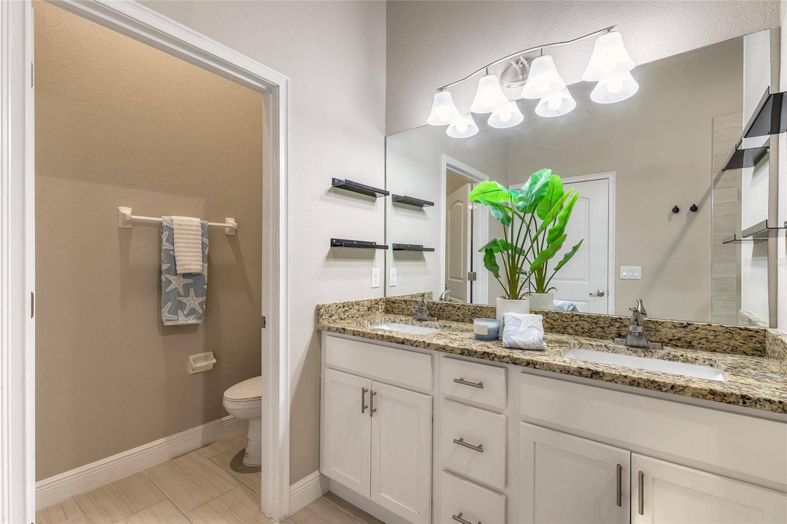 Daytona Beach Shores, FL 32118