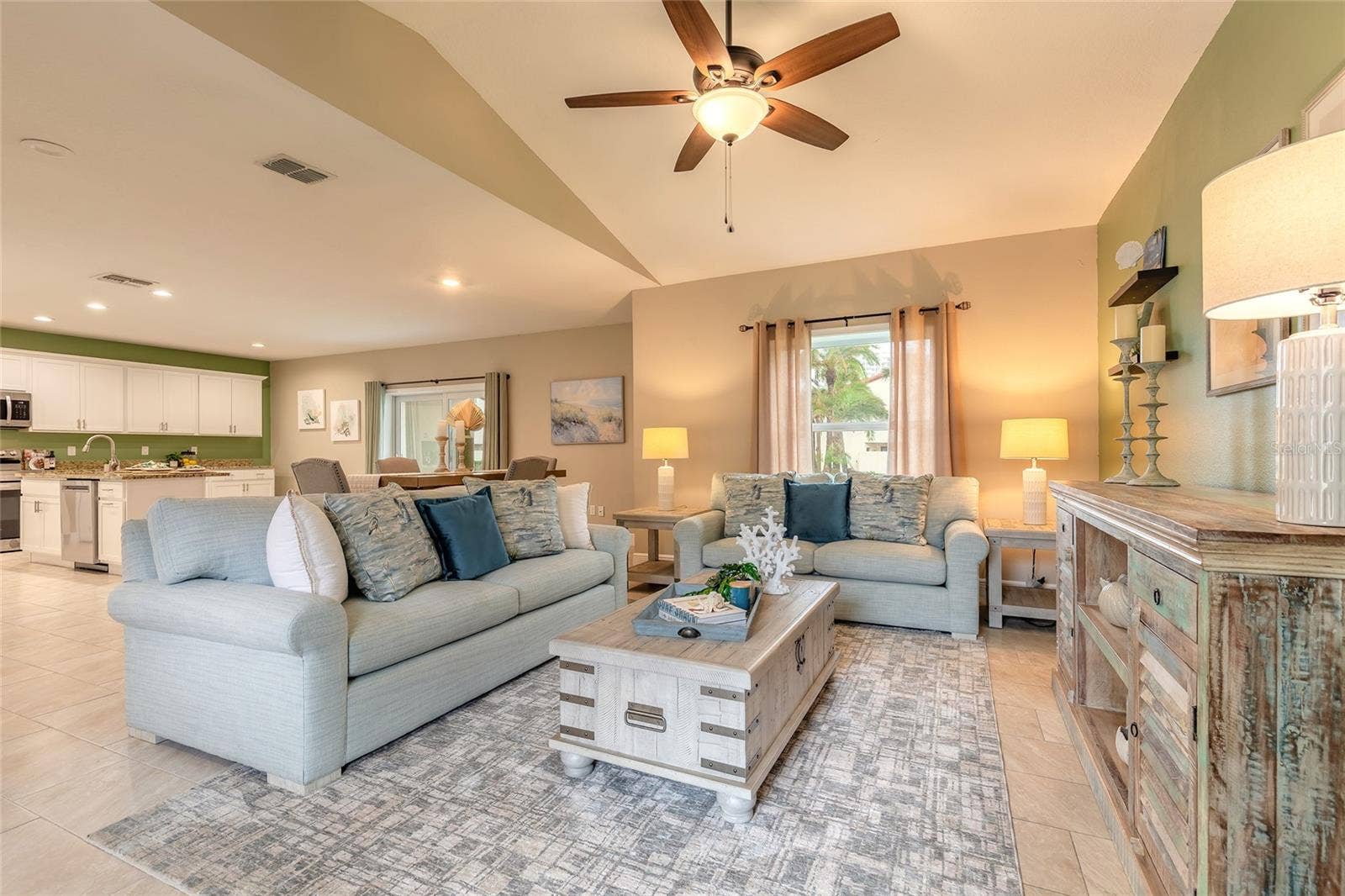 Daytona Beach Shores, FL 32118